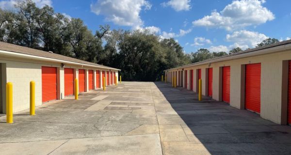 iStorage - 2511 - Deland - 1540 Florida 15 Alternate