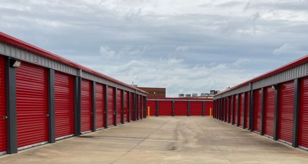 iStorage - 8350 - Warner Robins GA - 202 Osigian Boulevard
