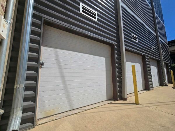 Extra Space Storage - 5218 - Chicago - N Sheffield Ave - 3839 North Sheffield Avenue