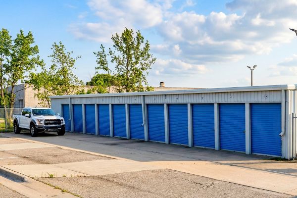 Advanced Storage Solutions - Fargo - 2920 Fiechtner Drive