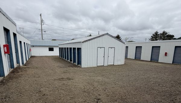 Central Coast Self Storage - Charleston - 63266 Roosevelt Road