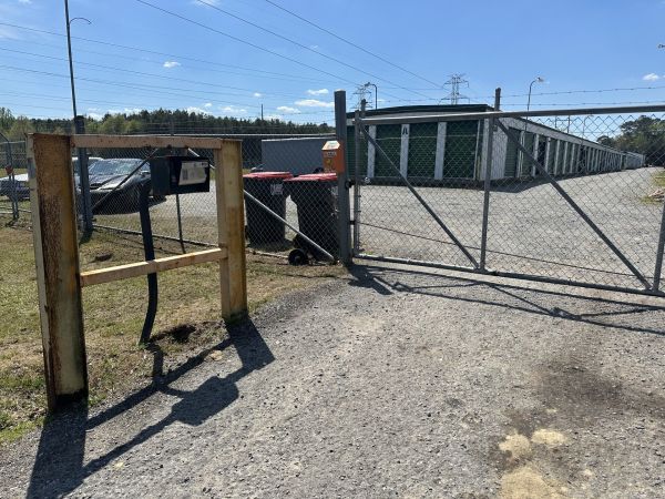 White Hall Lock Storage - 310 North Hutchinson Street