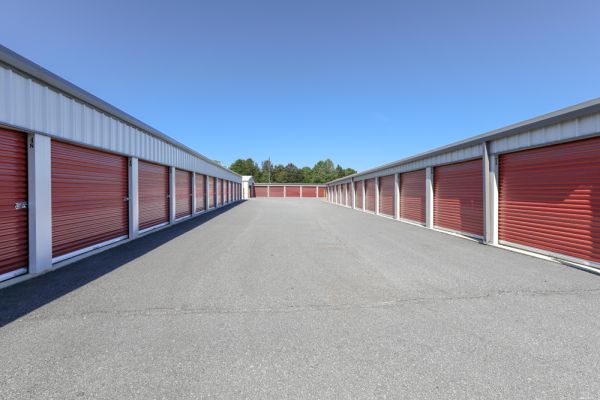 Commerce Storage West - 400 Westwood Road