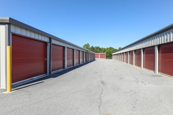 Commerce Storage West - 400 Westwood Road