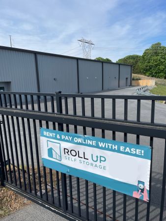 Roll Up Self Storage- Lake Life - 2836 Hagers Court