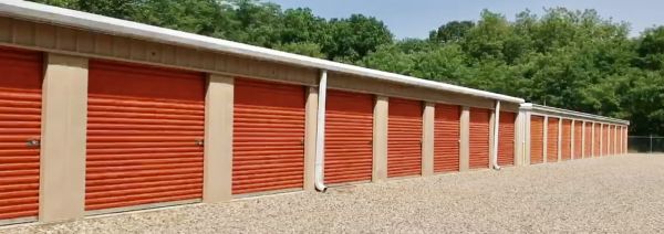AMS Self Storage - 924 Austin Ave