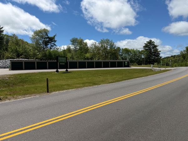 Extra Space Storage - 2280 - Henniker - Old Concord Rd - 872 Old Concord Road