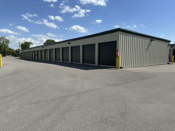 Extra Space Storage - 5261 - Old Hickory - Hickory Industrial Dr - 730 Hickory Industrial Drive