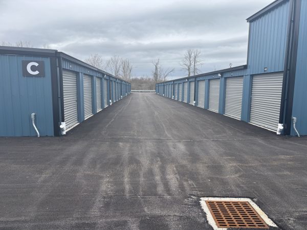 Epic Storage - 8550 Roll Road