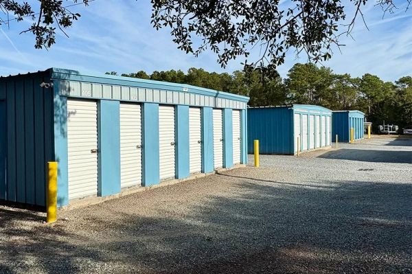Pender Storage - 17077 U.S. 17