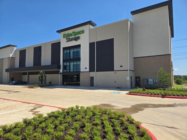 Extra Space Storage - 6934 - Magnolia - Spur 149 Rd - 38650 Spur 149 Road