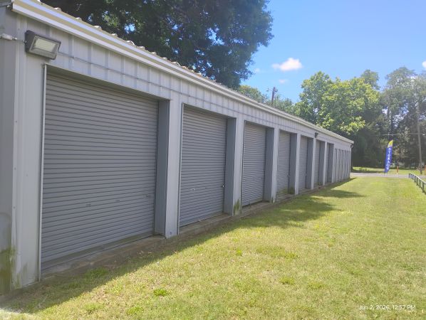 Dayton Villa Self-Storage - 309 East Houston Street