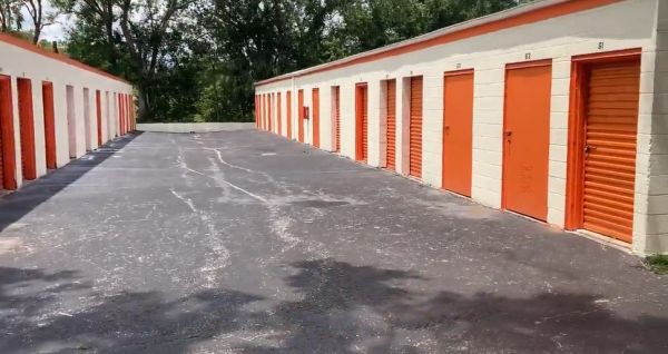 Peoples Choice Storage Valrico - 2108 Jelane Drive
