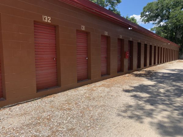 Peoples Choice Storage Brandon - 125 Central Drive