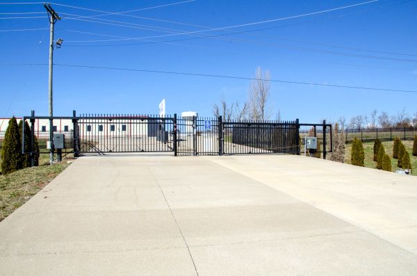 Peoples Choice Storage La Grange 2 (Commerce Pkwy) - 3100 Commerce Parkway