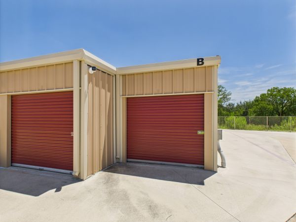 Iron Cactus Storage - 2955 U.S. 281