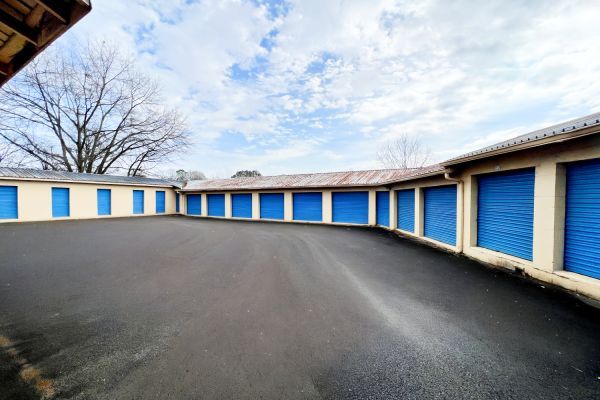 Chattooga Self Storage - 10232 Commerce Street