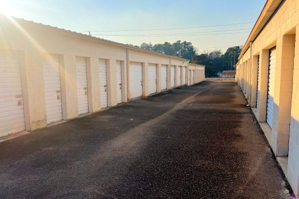 North Augusta Self Storage - 1815 Knox Avenue