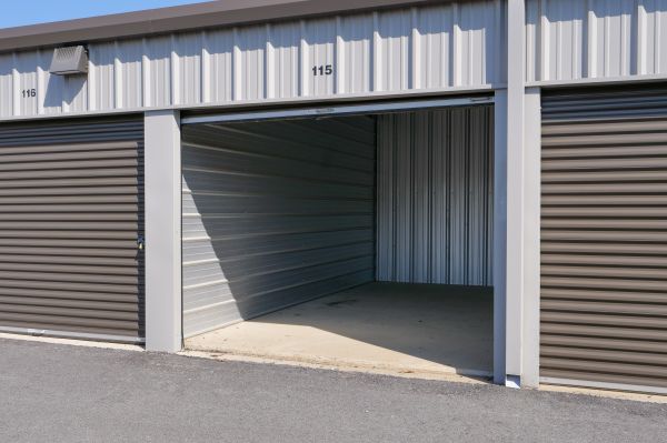 U Storage - School St - 567 West School Street