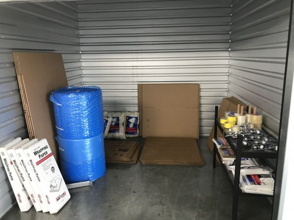 Community Self Storage - Bellaire / West U / Galleria - 5611 S. Rice Ave. - 5611 South Rice Avenue
