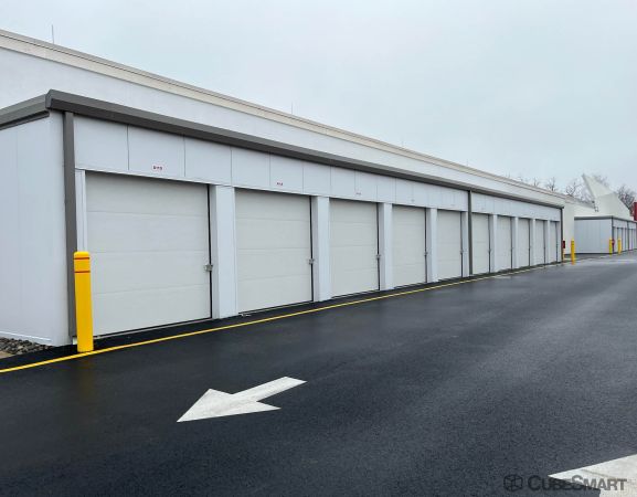 CubeSmart Self Storage - 621 Bank Road - NY - 621 Bank Road