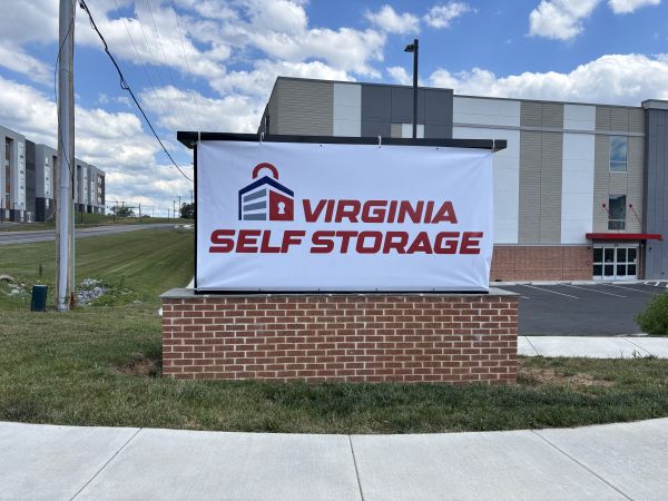 Virginia Self Storage Co Harrisonburg, Virginia - 1750 Apple Valley Road