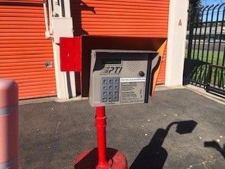 Armor Mini Storage - 5714 Auburn Boulevard