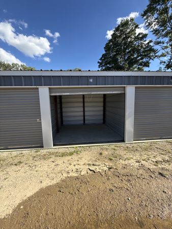 Stop, Drop & Lock Storage - 585 Saint Joseph Road