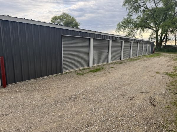 Stop, Drop & Lock Storage - 585 Saint Joseph Road