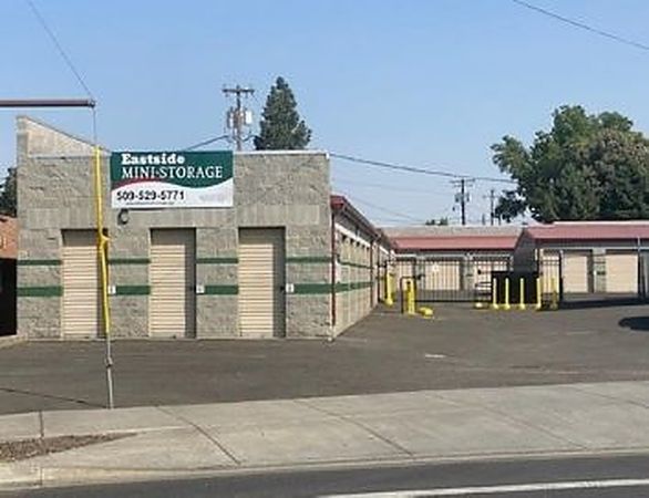 Eastgate Self Storage - 2850 East Isaacs Avenue