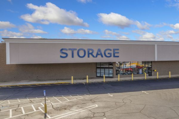 Main Street Storage - 700 East Main Street