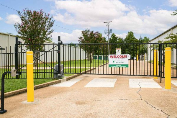Tupelo Storage - 121 N Coley Road