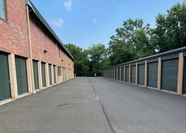 Storage Star - Freehold - Schlechtweg - 7 Schlechtweg Way