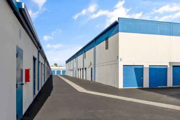 US Storage Centers - Laguna Hills - 23370 Moulton Pky - 23370 Moulton Pky