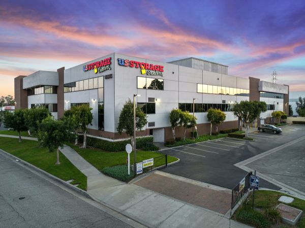 US Storage Centers - Cerritos - Piuma - 16015 Piuma Ave