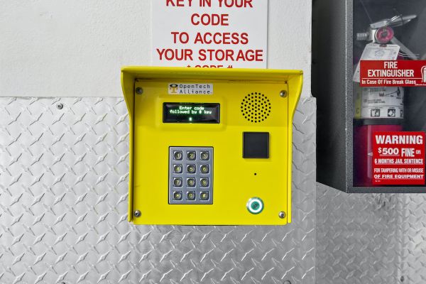 US Storage Centers - Cerritos - Piuma - 16015 Piuma Ave