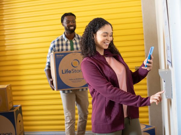 Life Storage - Pasadena - Fairmont Parkway - 6402 Fairmont Pky