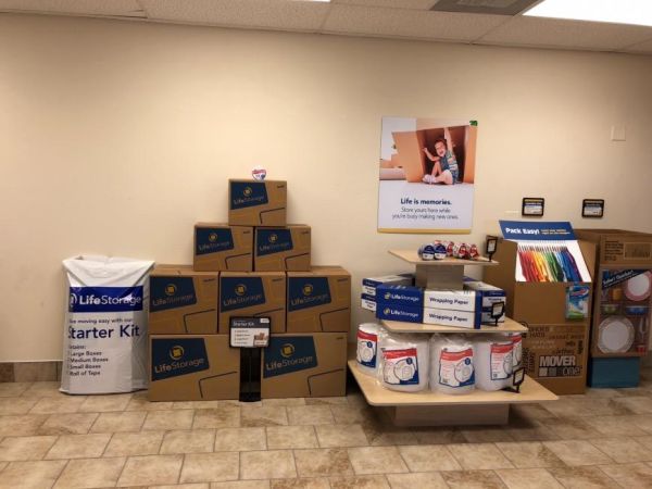 Life Storage - Pasadena - Fairmont Parkway - 6402 Fairmont Pky