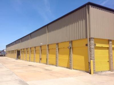 Life Storage - Ridgeland - 130 Centre St