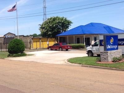 Life Storage - Ridgeland - 130 Centre St