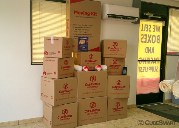 CubeSmart Self Storage - Green Valley - 630 West Camino Casa Verde