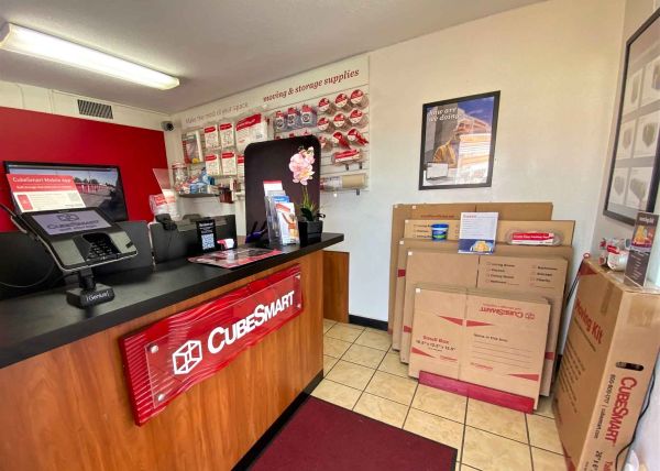 CubeSmart Self Storage - Orangevale - 9360 Greenback Lane