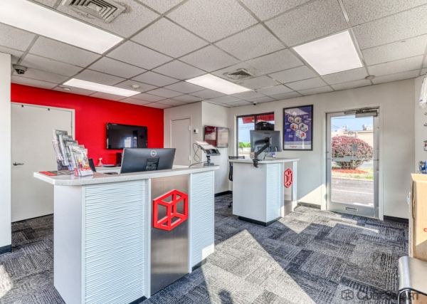 CubeSmart Self Storage - Linden - 1951 E Linden Ave - 1951 E Linden Ave