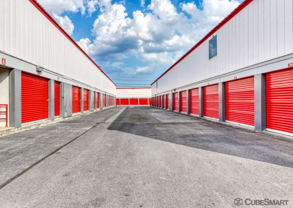 CubeSmart Self Storage - Linden - 1951 E Linden Ave - 1951 E Linden Ave