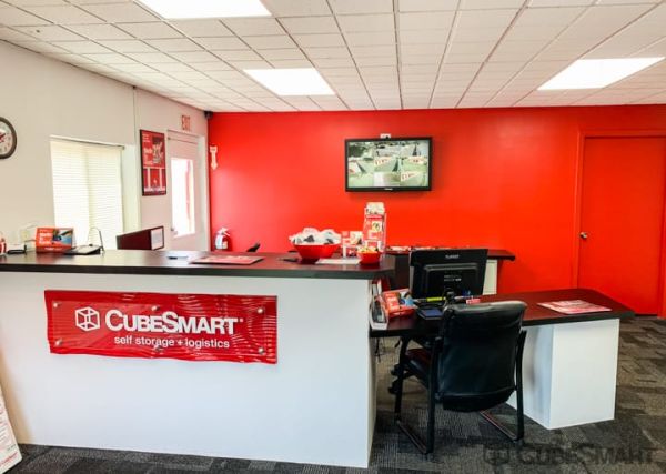 CubeSmart Self Storage - Milford - 90 Rowe Ave - 90 Rowe Ave