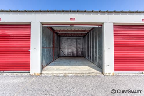 CubeSmart Self Storage - Middleburg Heights - 6801 Engle Road