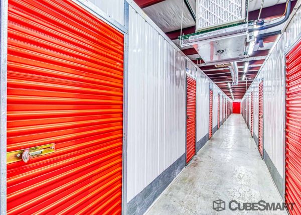 CubeSmart Self Storage - Lakeland - 2200 Heritage Dr