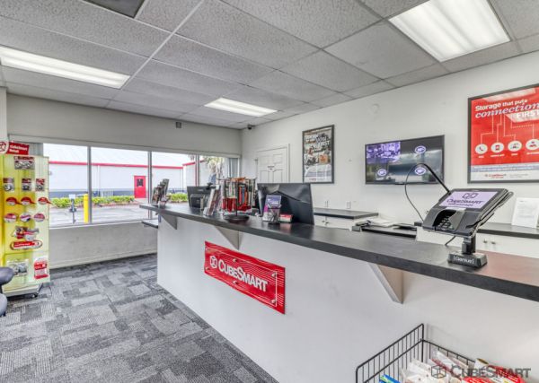 CubeSmart Self Storage - Naples - 5650 Naples Blvd - 5650 Naples Blvd