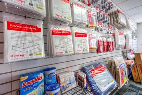 CubeSmart Self Storage - Fallbrook - 514 Ammunition Road