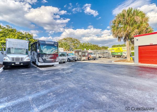 CubeSmart Self Storage - Pembroke Pines - 10755 Pembroke Rd - 10755 Pembroke Rd